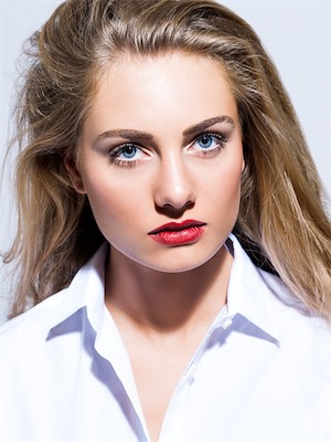 model-portrait-10-hr.jpg